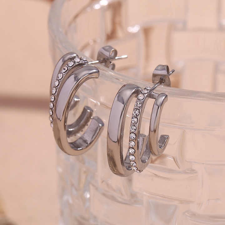Cercei inox forma C, 3 linii CZ albe 7.6 g