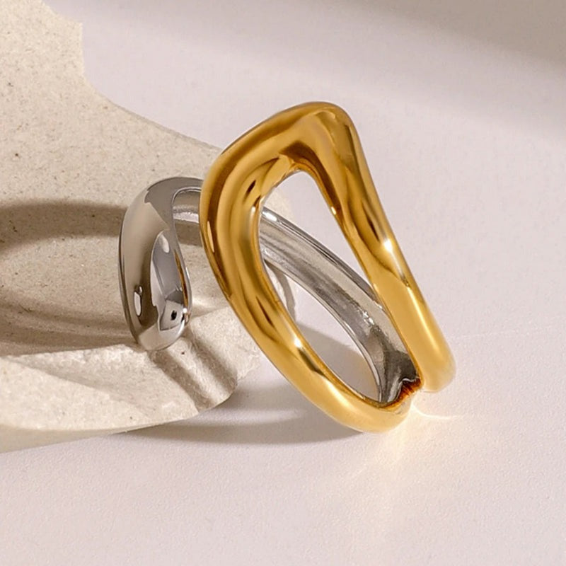 Inel inox Agrafa, placat cu aur 18K, marime 59