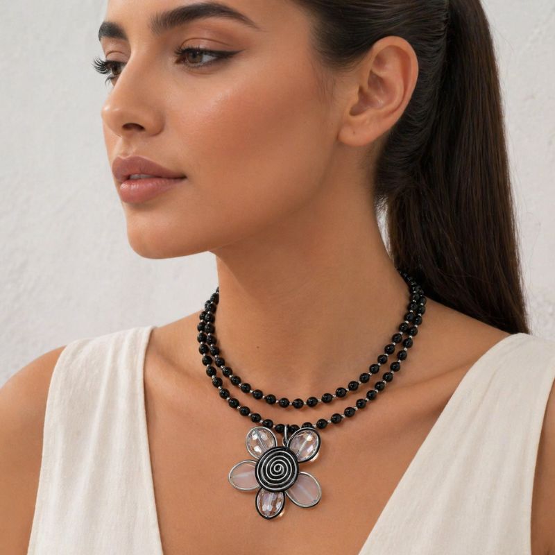 Colier inox statement Floare cu onix negru, lungime 1 m