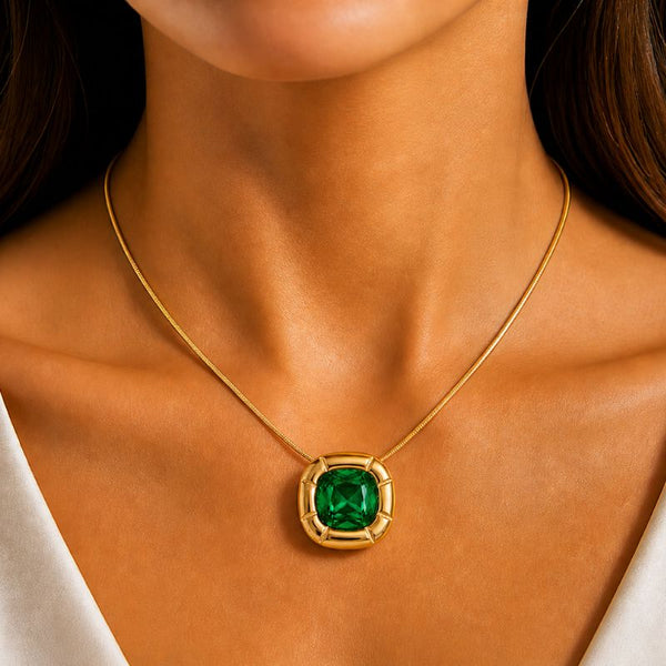 Colier otel inoxidabil placat cu aur 18K, CZ verde patrat